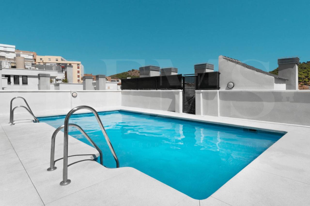 3Br Apartment With Parking And Patio In The Center By Rems Malaga Bagian luar foto