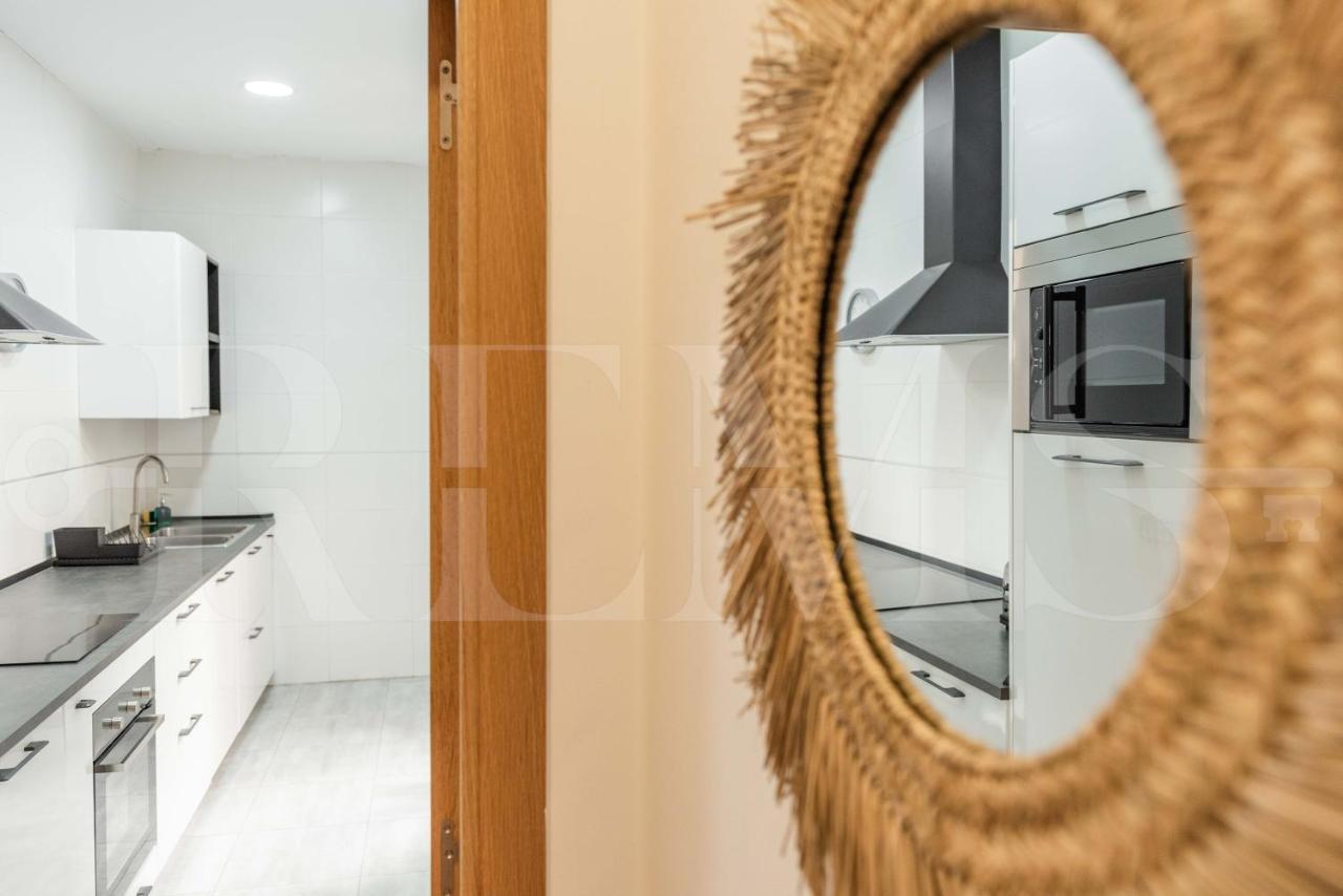 3Br Apartment With Parking And Patio In The Center By Rems Malaga Bagian luar foto