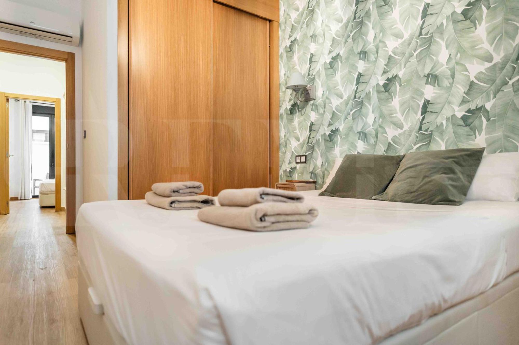 3Br Apartment With Parking And Patio In The Center By Rems Malaga Bagian luar foto