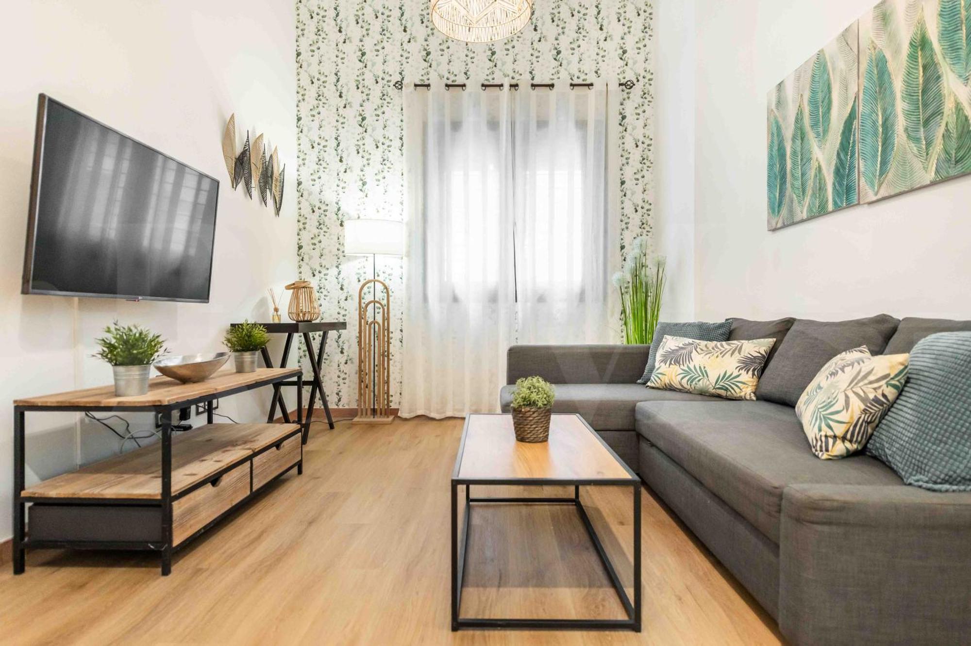 3Br Apartment With Parking And Patio In The Center By Rems Malaga Bagian luar foto